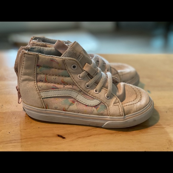 Vans - Picture 6 of 11